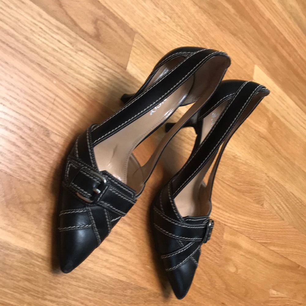 Franco Sarto black leather heels shoes, size 61/2M